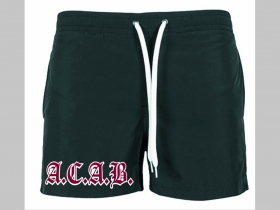 A.C.A.B. - plavky s mot&iacute;vom - plavkov&eacute; p&aacute;nske kraťasy s pohodlnou gumou v p&aacute;se a &scaron;n&uacute;rkou na dotiahnutie vhodn&eacute; aj ako klasick&eacute; kraťasy na voľn&yacute; čas